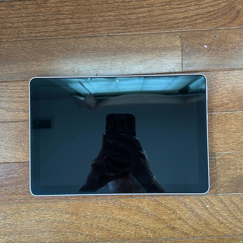 Pink kindle fire HD 8